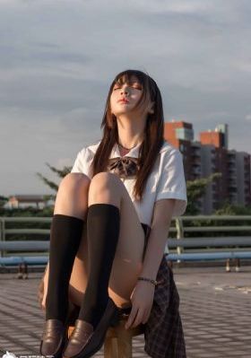 亚洲野花av卡一卡二精品_手机MP4字幕高清版在线播放